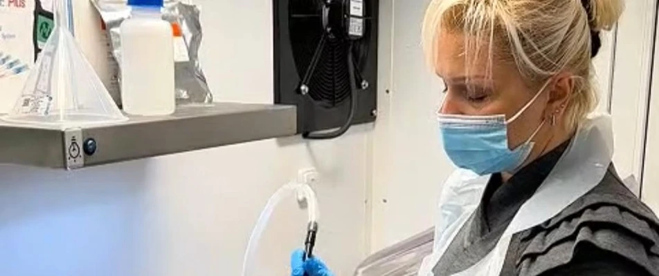 "Alarm - shelter - work." Ark is working in Odessa