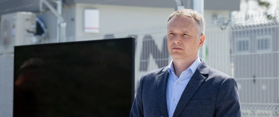 Both the state and customers will benefit from battery storage, says Martin Pich