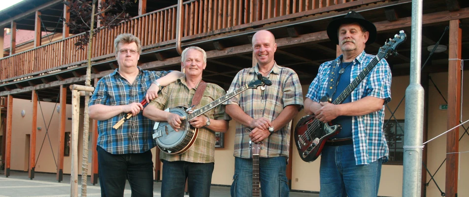 Ruda Jakubík - skoro 50 let v MND!